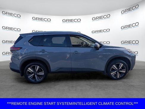 Certified 2025 Nissan Rogue SL FWD image 8