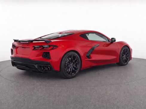 Used 2025 Chevrolet Corvette Stingray Coupe RWD image 8