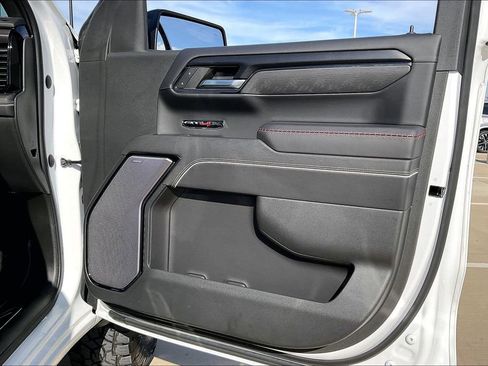 Used 2023 GMC Sierra 1500 AT4X image 24