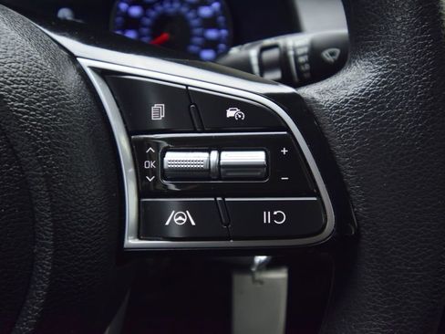 Used 2024 Kia Forte LXS image 29