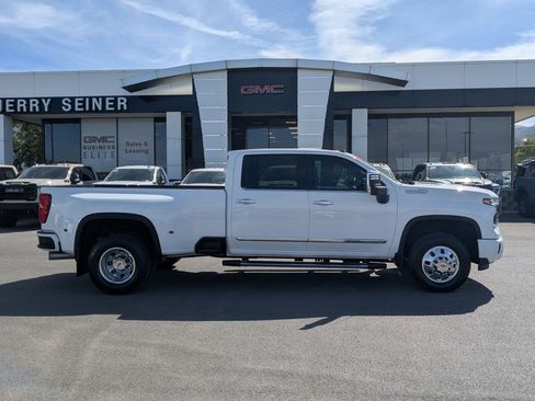 Certified 2025 Chevrolet Silverado 3500 High Country w/ Technology Package AWD/4WD image 7