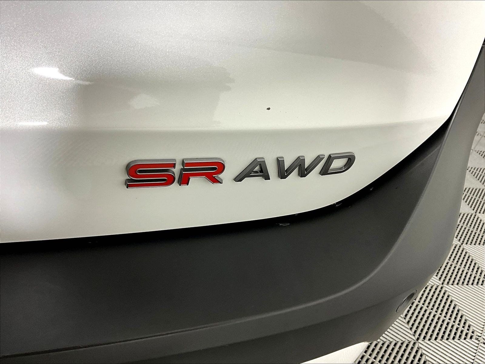 Used 2025 Nissan Kicks SR w/ SR Premium Package AWD/4WD image 24