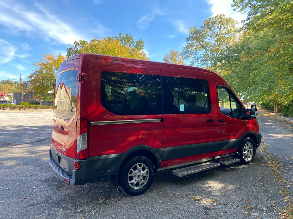 Used 2016 Ford Transit 150 XL RWD image 5