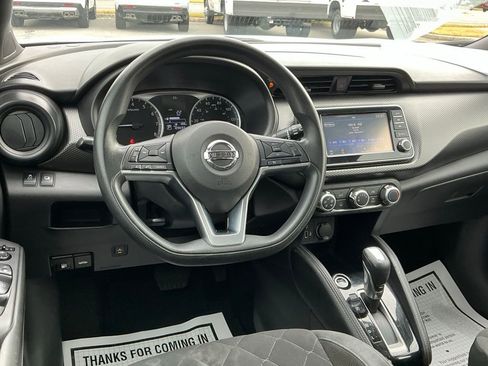 Used 2019 Nissan Kicks S w/ Exterior Package image 27