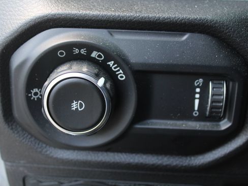 Used 2024 Jeep Wrangler Unlimited Sport AWD/4WD image 23