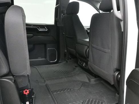 Used 2023 Chevrolet Silverado 1500 LT Trail Boss w/ Protection Package AWD/4WD image 9