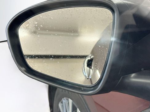 Used 2025 Nissan Altima 2.5 SV FWD image 16