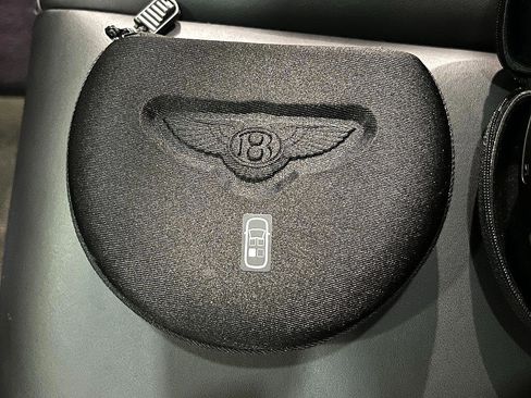 Used 2019 Bentley Bentayga image 68