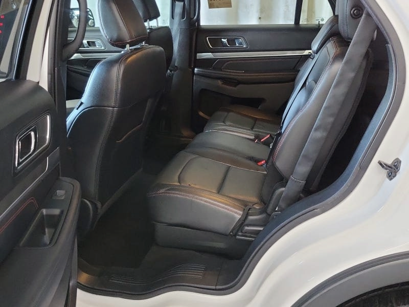 Used 2019 Ford Explorer Sport w/ Equipment Group 401A AWD/4WD image 6