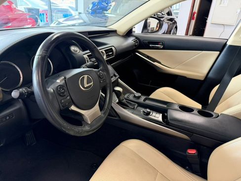 Used 2014 Lexus IS 250 w/ Premium Package image 15