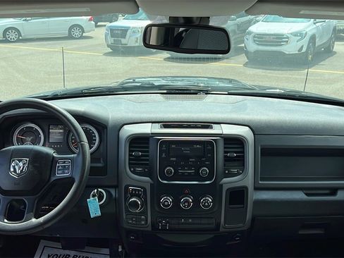 Used 2018 RAM 1500 Tradesman image 12