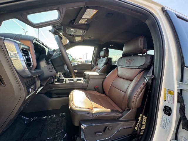 Used 2025 Ford F250 King Ranch w/ Chrome Package AWD/4WD image 18