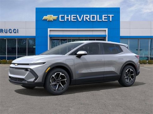 New 2026 Chevrolet Equinox EV LT image 2