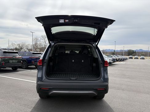 Used 2024 Toyota Grand Highlander Limited image 11