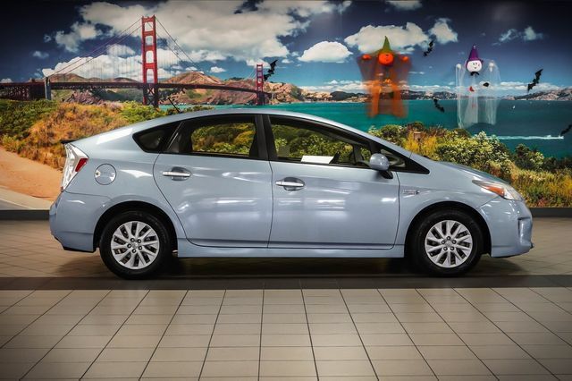 Used 2013 Toyota Prius Prime Plug-In Hybrid FWD image 5
