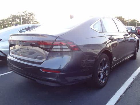 Used 2023 Honda Accord EX image 4