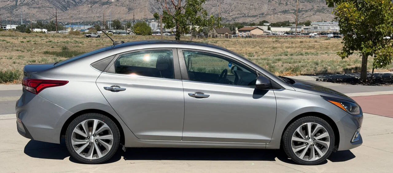 Used 2022 Hyundai Accent Limited FWD image 5