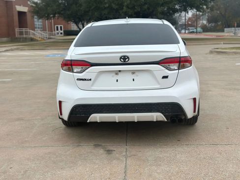 Used 2022 Toyota Corolla SE image 6