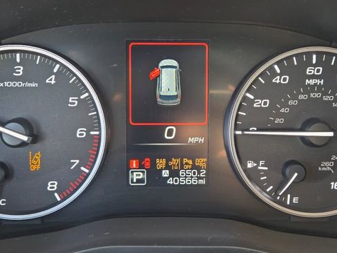 Used 2023 Subaru Ascent Premium w/ Convenience Package image 19