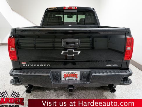Used 2018 Chevrolet Silverado 1500 LT w/ All Star Edition image 4