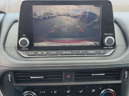 Certified 2023 Nissan Rogue S image 12