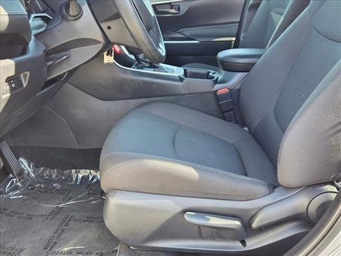 Used 2025 Toyota RAV4 LE image 15