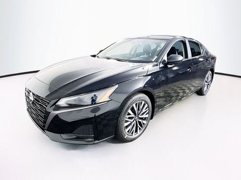 New 2026 Nissan Altima 2.5 SV FWD image 8