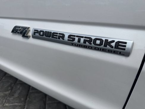 Used 2019 Ford F350 Platinum w/ Platinum Ultimate Package AWD/4WD image 6