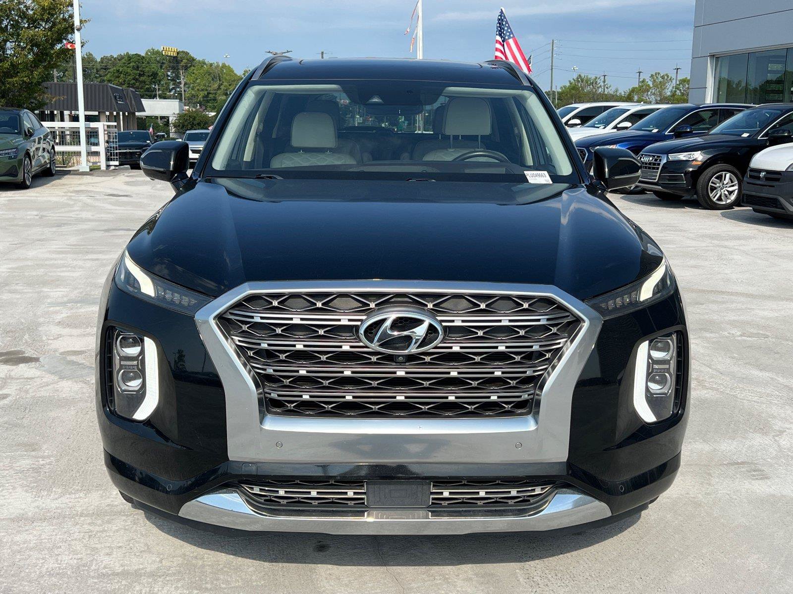 Used 2020 Hyundai Palisade Limited FWD image 2