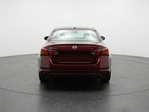 Used 2025 Nissan Altima 2.5 SV FWD image 7