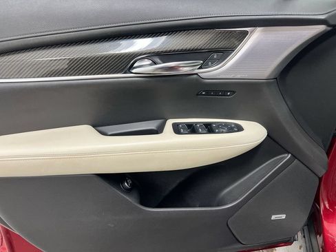 Used 2020 Cadillac XT6 Sport AWD/4WD image 22