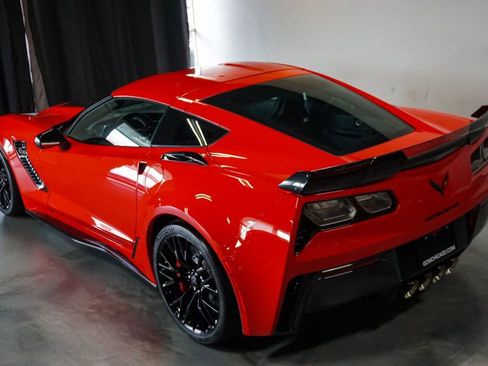 Used 2019 Chevrolet Corvette Z06 RWD image 48