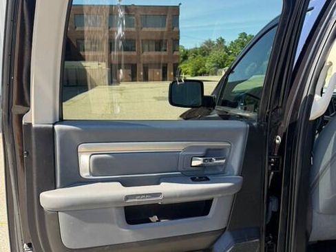 Used 2017 RAM 2500 SLT AWD/4WD image 27