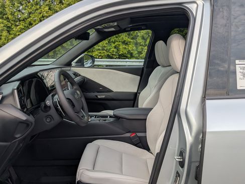 New 2026 Lexus TX 350 AWD image 14