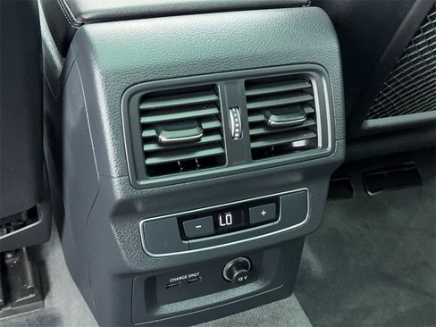 Used 2024 Audi Q5 2.0T Premium w/ Convenience Package image 42