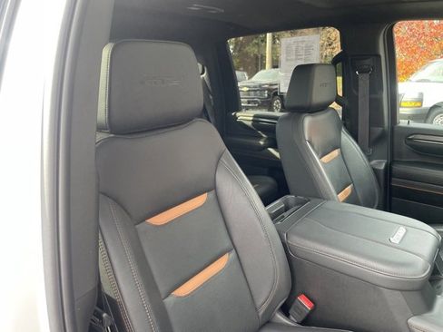 Used 2024 GMC Sierra 2500 AT4 w/ AT4 Premium Plus Package image 34