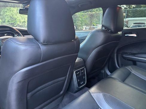 Used 2017 Dodge Charger SXT w/ Plus Group RWD image 15