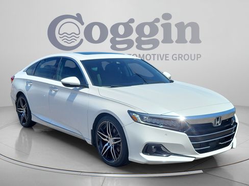Used 2022 Honda Accord Touring image 7