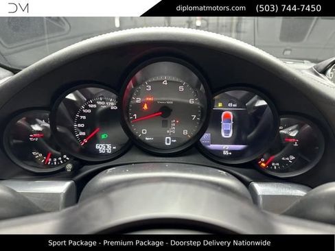 Used 2017 Porsche 911 Carrera 4S AWD/4WD image 41