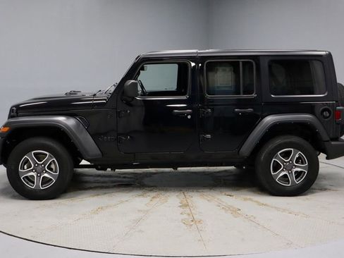 Used 2022 Jeep Wrangler Unlimited Sport AWD/4WD image 9