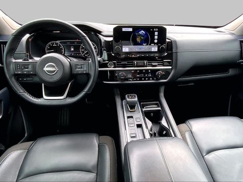 Used 2023 Nissan Pathfinder SL w/ SL Premium Package FWD image 14
