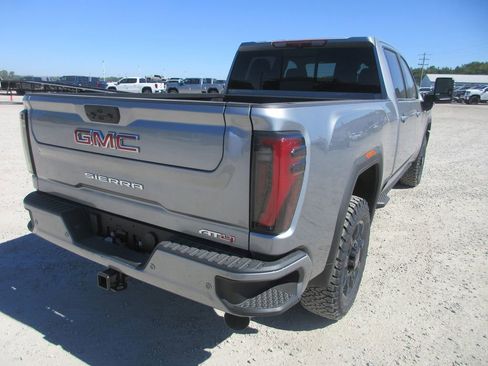 New 2026 GMC Sierra 2500 AT4 w/ AT4 Premium Plus Package AWD/4WD image 4