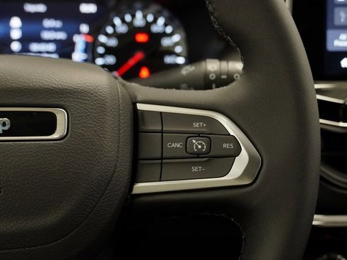 New 2026 Jeep Compass Latitude image 26