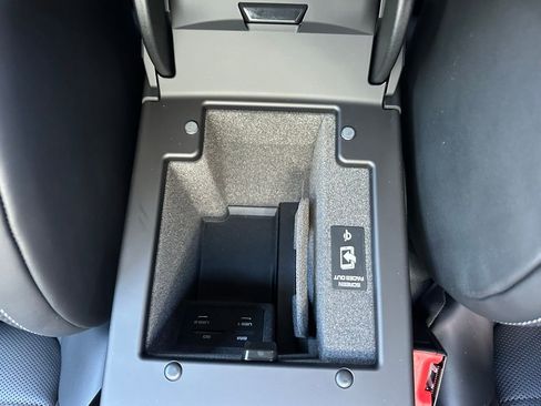 Used 2026 Porsche Macan S AWD/4WD image 30