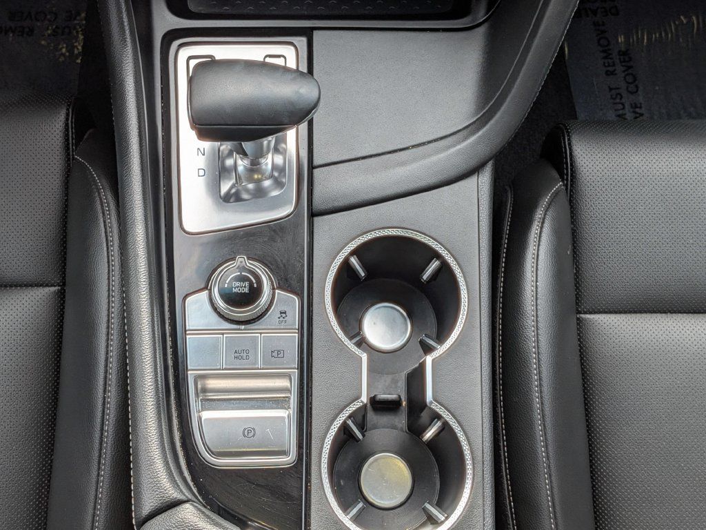 Used 2025 Genesis G70 2.5T RWD image 20