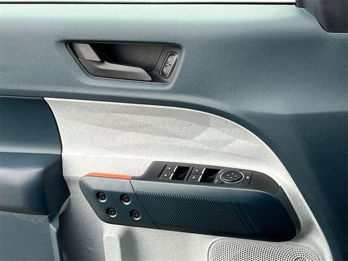 Used 2023 Ford Maverick XLT w/ Equipment Group 300A Standard image 18