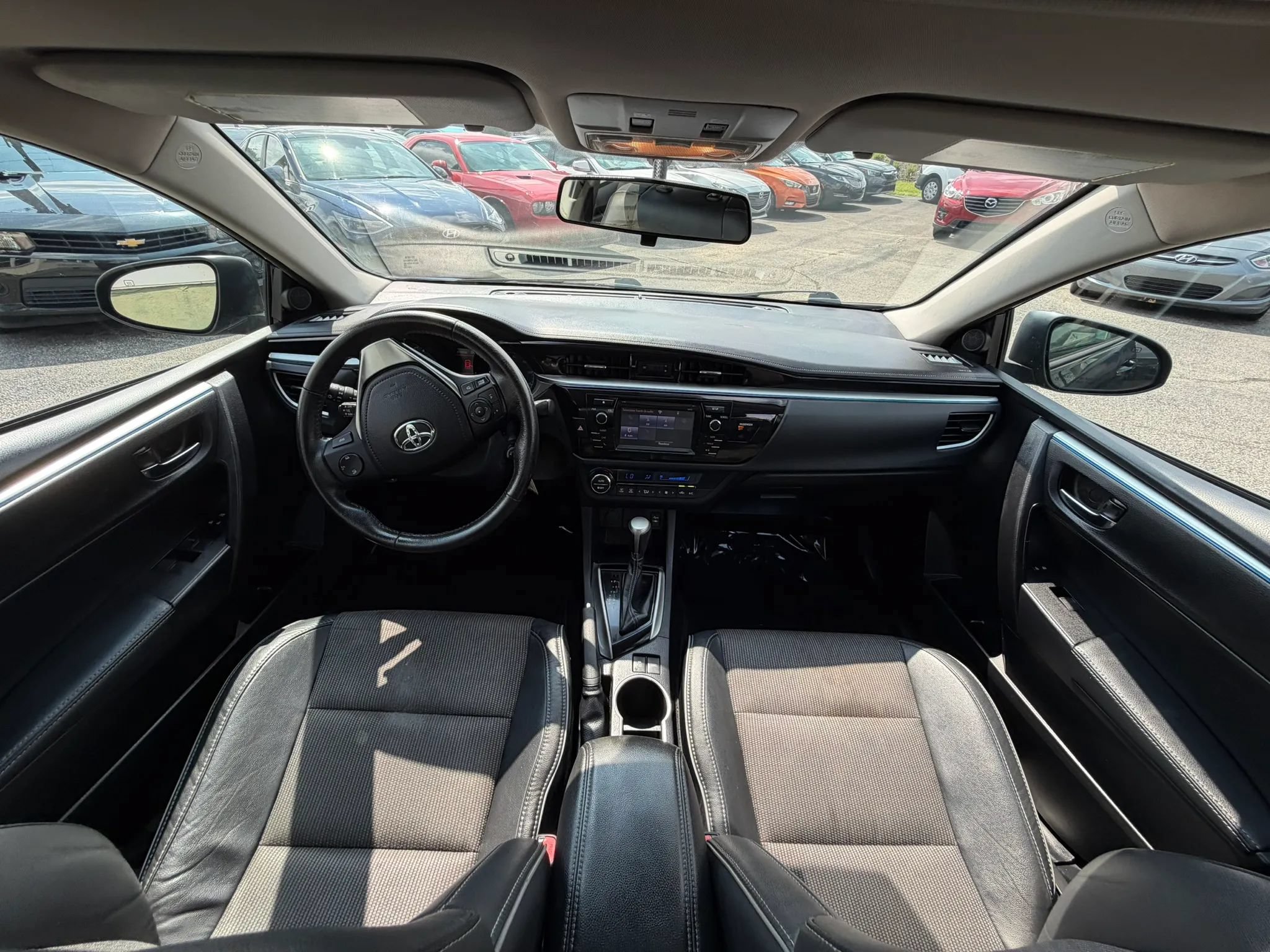 Used 2015 Toyota Corolla S FWD image 32