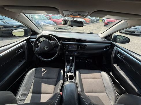 Used 2015 Toyota Corolla S FWD image 32