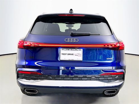 New 2025 Audi Q5 Premium Plus image 6