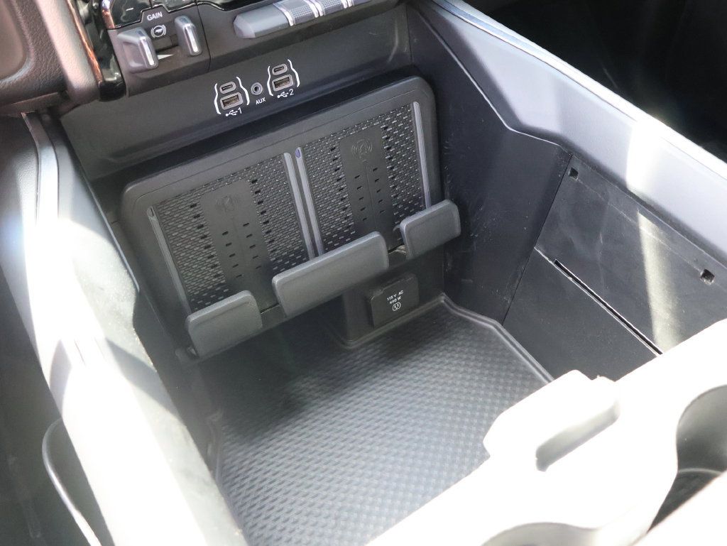 Used 2025 RAM 3500 Big Horn AWD/4WD image 39